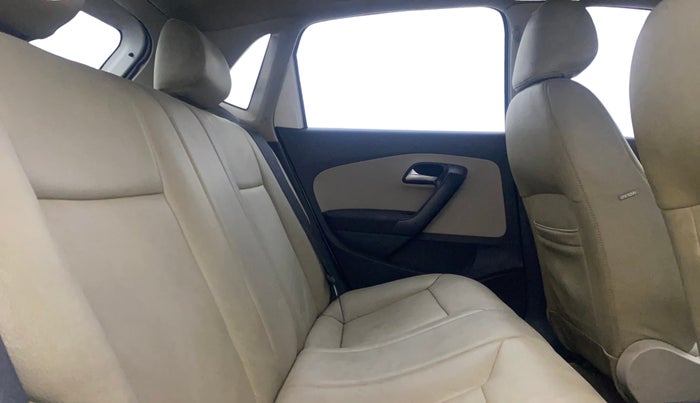 2014 Volkswagen Polo HIGHLINE1.2L, Petrol, Manual, 1,18,268 km, Right Side Rear Door Cabin