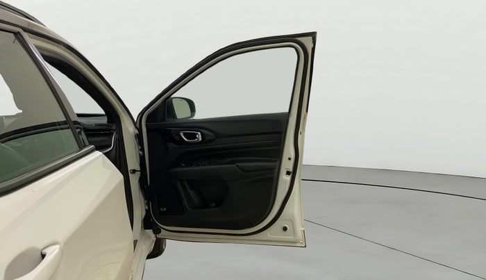 2022 Jeep Compass MODEL S (O) 1.4 PETROL DCT, Petrol, Automatic, 17,591 km, RHS Front Door