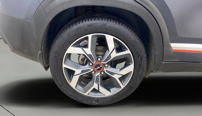 2023 KIA SELTOS X LINE 1.5 DIESEL AT, Diesel, Automatic, 35,227 km, Right Rear Wheel