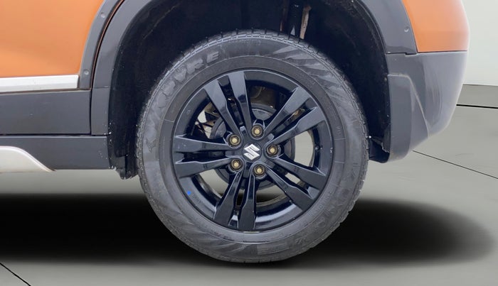 2019 Maruti Vitara Brezza ZDI PLUS AT DUAL TONE, Diesel, Automatic, 76,908 km, Left Rear Wheel
