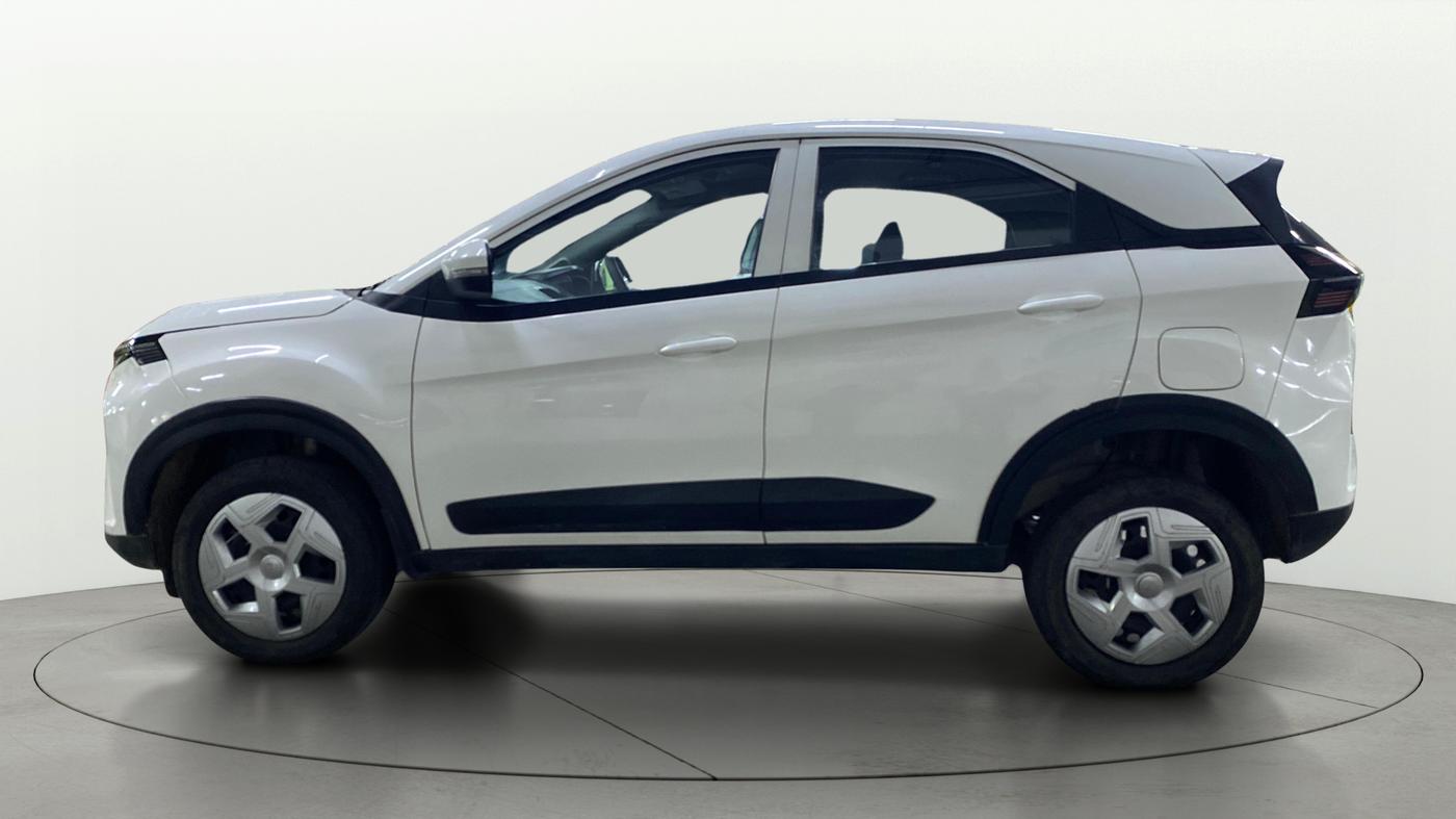 2024 Tata NEXON SMART 1.2 PETROL, Petrol, Manual, 27,945 km, Left Side