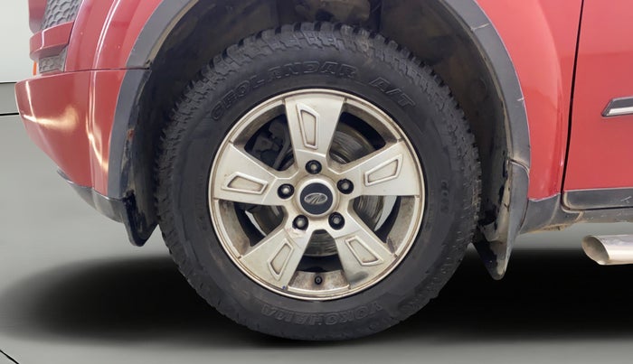 2014 Mahindra XUV500 W8, Diesel, Manual, 85,652 km, Left Front Wheel