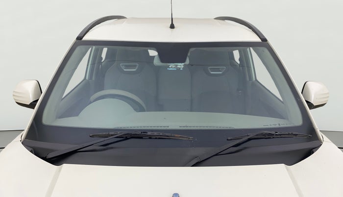 2017 Mahindra Kuv100 K6 PLUS 6 STR, Petrol, Manual, 1,23,281 km, Front Windshield
