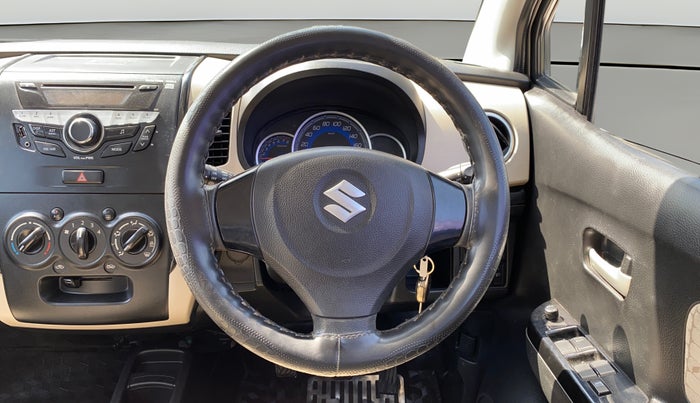 2017 Maruti Wagon R 1.0 VXI, Petrol, Manual, 27,223 km, Steering Wheel Close Up