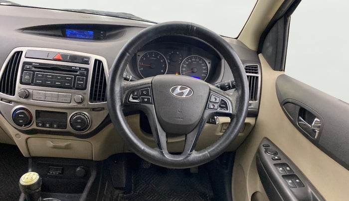 2014 Hyundai i20 SPORTZ 1.2, Petrol, Manual, 98,148 km, Steering Wheel Close Up
