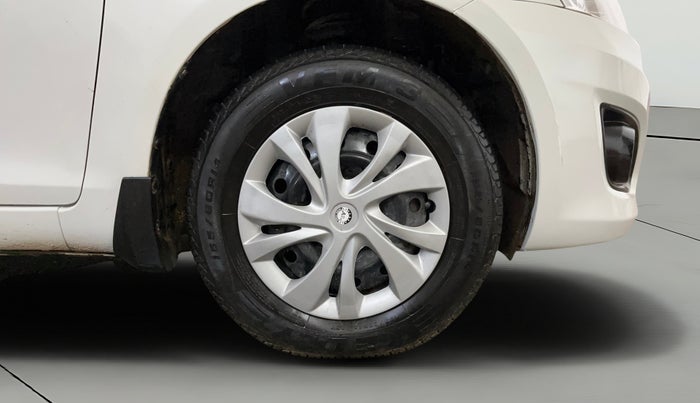 2014 Maruti Swift Dzire VXI, Petrol, Manual, 49,333 km, Right Front Wheel