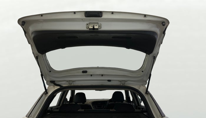 2014 Hyundai Elite i20 SPORTZ 1.2, Petrol, Manual, 40,874 km, Boot Door Open