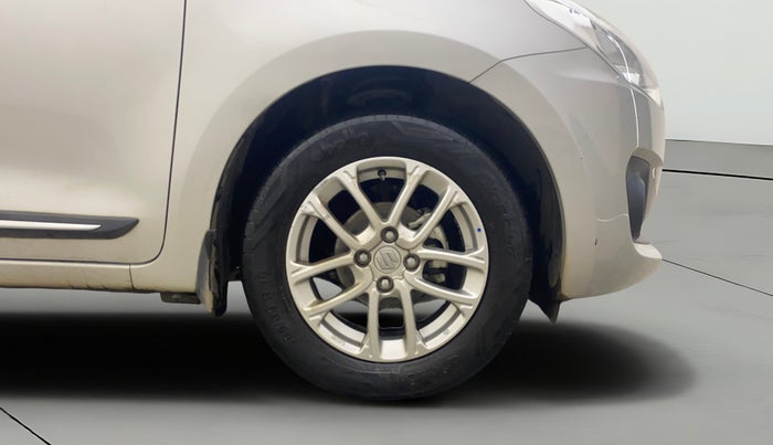 2021 Maruti Swift ZXI AMT, Petrol, Automatic, 22,023 km, Right Front Wheel