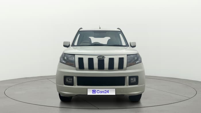 2017 Mahindra TUV300 T10, Diesel, Manual, 56,196 km, Front