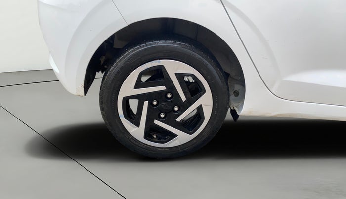 2023 Hyundai GRAND I10 NIOS SPORTZ 1.2 KAPPA VTVT, Petrol, Manual, 24,821 km, Right Rear Wheel