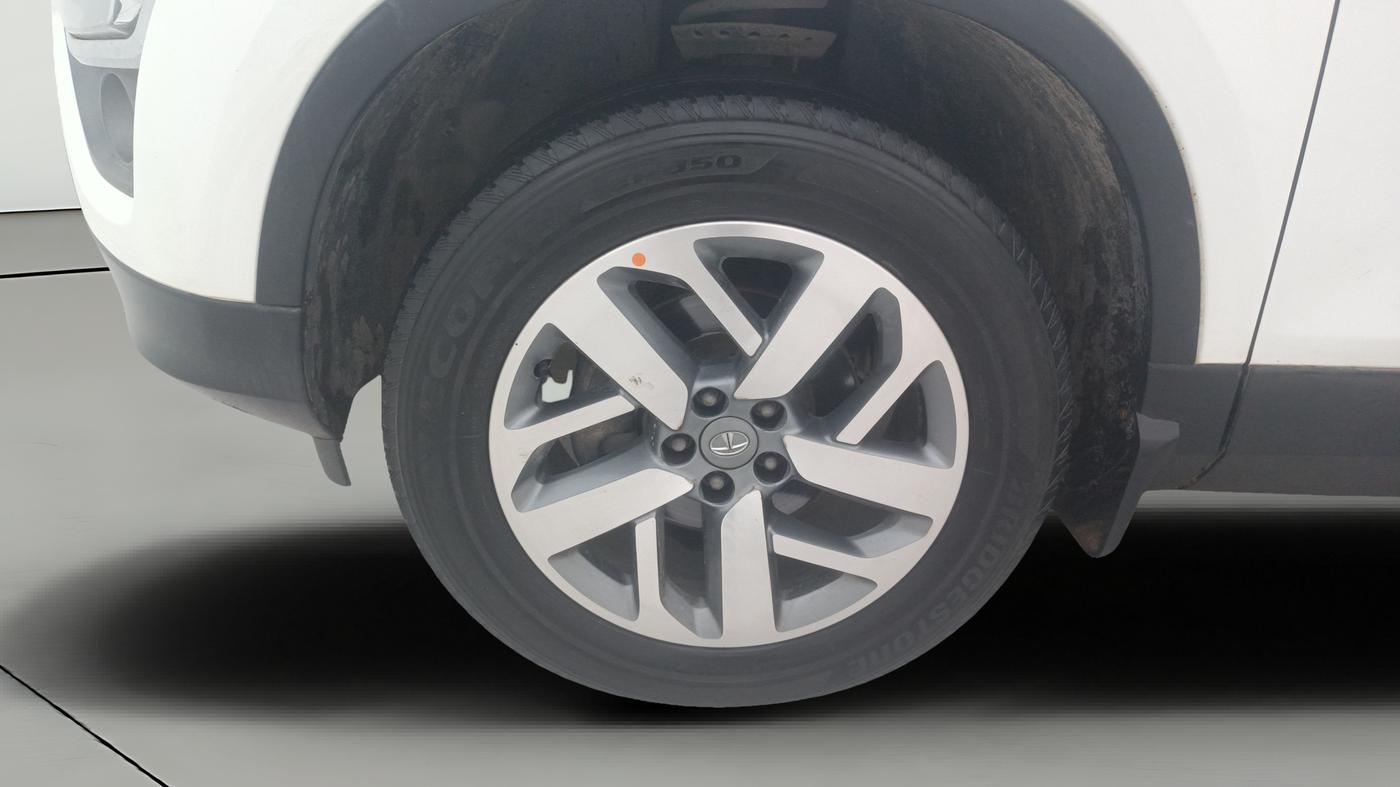 2021 Tata Safari XZ, Diesel, Manual, 64,094 km, Left Front Wheel