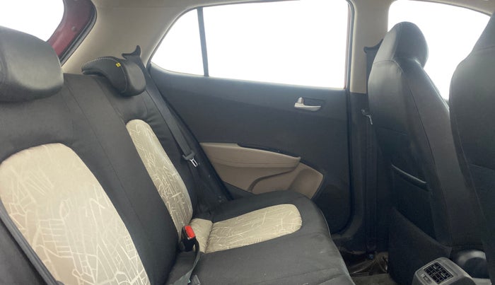 2016 Hyundai Grand i10 ASTA (O) AT 1.2 KAPPA VTVT, Petrol, Automatic, 90,912 km, Right Side Rear Door Cabin