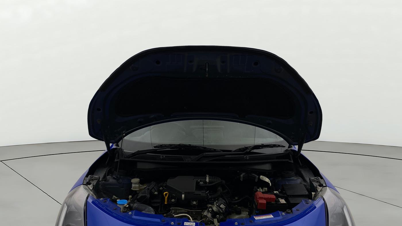 2024 Maruti Swift ZXI PLUS AMT DUAL TONE, Petrol, Automatic, 20,090 km, Open Bonet