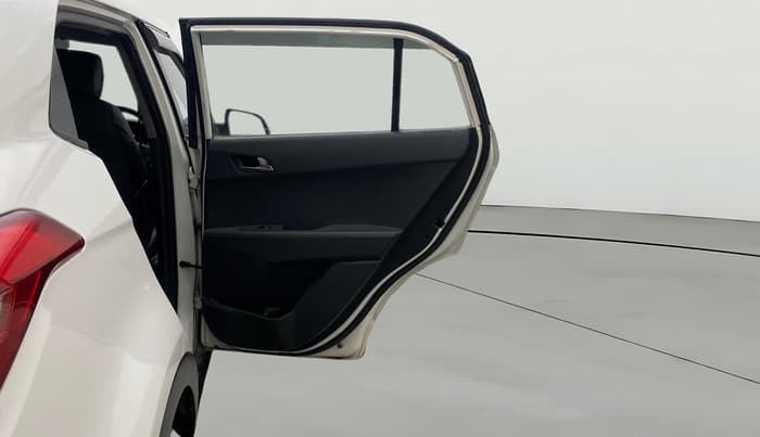 2015 Hyundai Creta SX PLUS 1.6 PETROL, Petrol, Manual, 88,888 km, RHS Rear Door