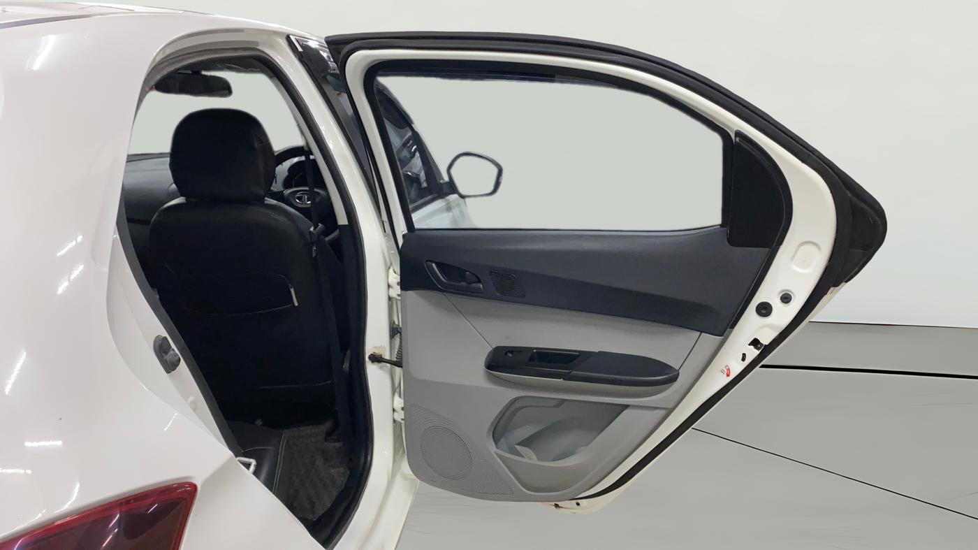 2023 Tata Tiago XT RHYTHM PETROL, Petrol, Manual, 36,790 km, RHS Rear Door