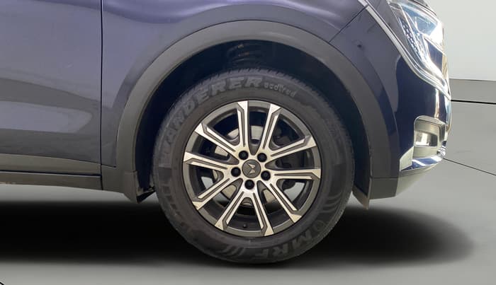 2023 Mahindra XUV700 AX 7 LUXURY P AT 7 STR, Petrol, Automatic, 24,791 km, Right Front Wheel