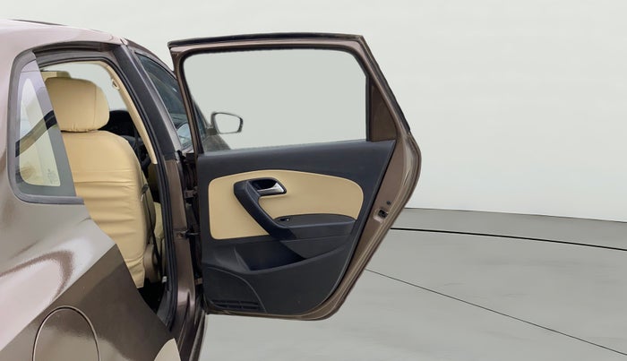 2016 Volkswagen Ameo COMFORTLINE 1.2L, Petrol, Manual, 1,13,850 km, RHS Rear Door