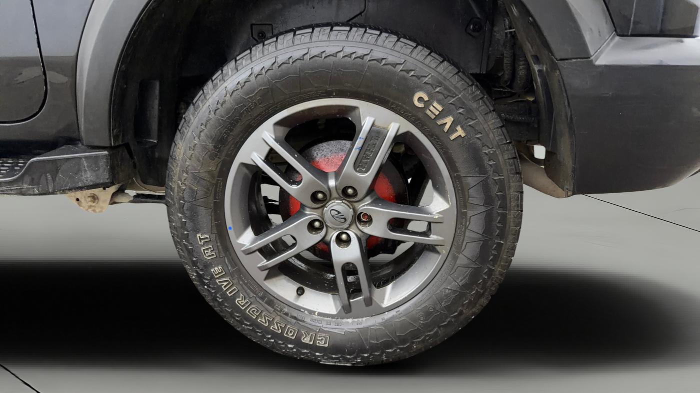 2021 Mahindra Thar LX PETROL HT 4WD AT, Petrol, Automatic, 80,146 km, Left Rear Wheel