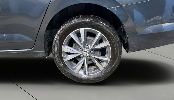 2024 Skoda SLAVIA STYLE 1.0L TSI AT, Petrol, Automatic, 16,234 km, Left Rear Wheel