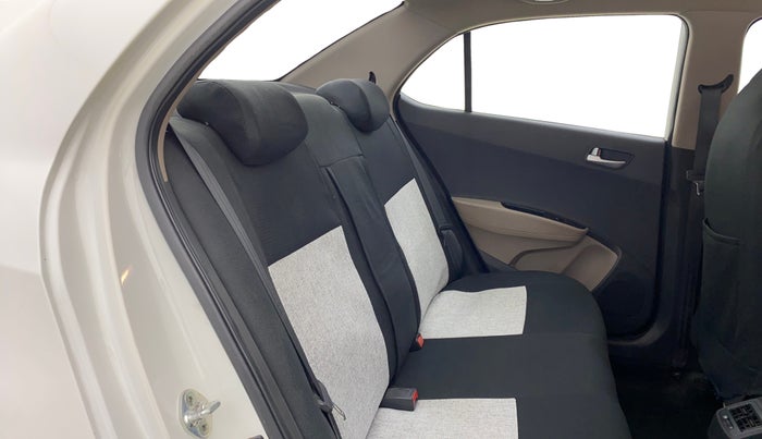 2015 Hyundai Xcent S 1.2, Petrol, Manual, 36,893 km, Right Side Rear Door Cabin