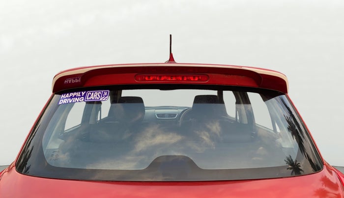 2014 Maruti Swift VDI, Diesel, Manual, 1,07,149 km, Rear Windshield