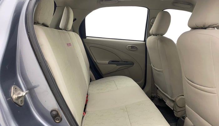 2015 Toyota Etios Liva G, Petrol, Manual, 43,686 km, Right Side Rear Door Cabin