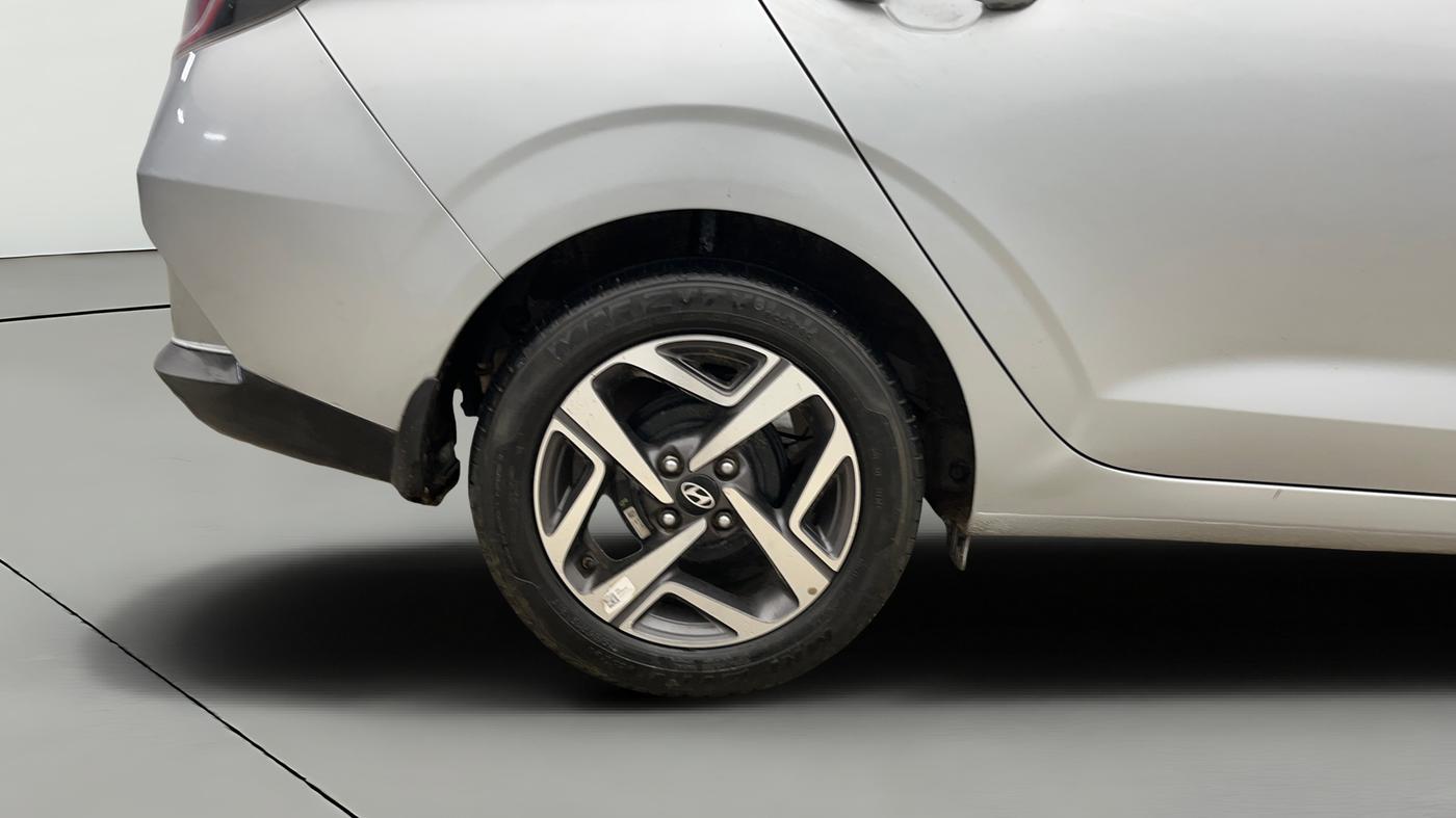 2023 Hyundai AURA SX PLUS 1.2 AMT, Petrol, Automatic, 22,764 km, Right Rear Wheel