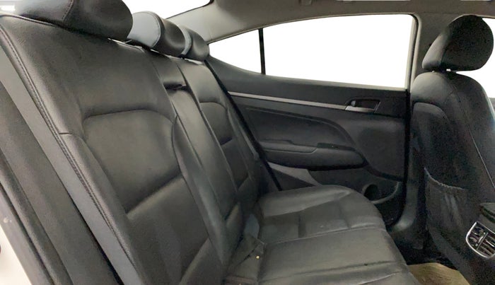 2018 Hyundai New Elantra 2.0 SX(O) AT PETROL, Petrol, Automatic, 58,002 km, Right Side Rear Door Cabin