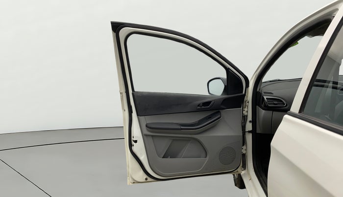 2022 Tata Tiago XT CNG, CNG, Manual, 36,805 km, LHS Front Door