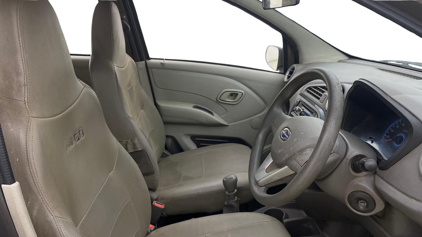 2017 Datsun Redi Go T (O), Petrol, Manual, 1,16,071 km, Right Side Front Door Cabin