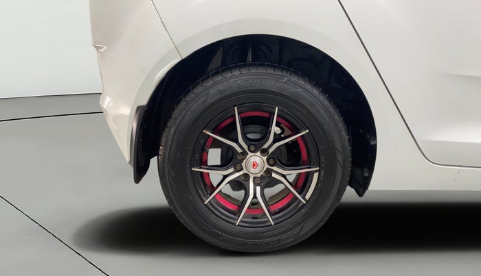 2021 Tata ALTROZ XE PETROL, CNG, Manual, 86,134 km, Right Rear Wheel