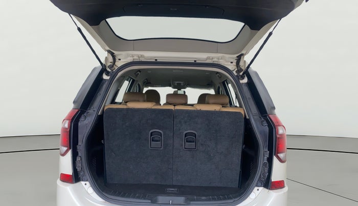 2020 Mahindra XUV500 W7, Diesel, Manual, 79,587 km, Boot Open Zoomed View