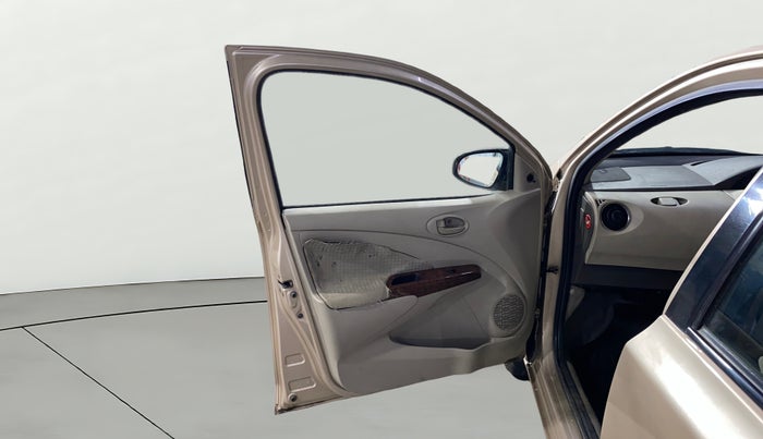 2013 Toyota Etios V, Petrol, Manual, 57,615 km, LHS Front Door