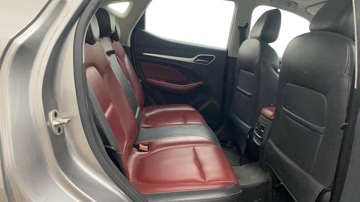 2022 MG ASTOR SAVVY 1.3 TURBO AT S RED, Petrol, Automatic, 53,486 km, Right Side Rear Door Cabin