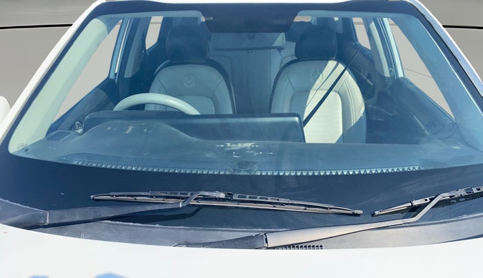 2023 KIA SONET HTX 1.0 IMT, Petrol, Manual, 19,847 km, Front Windshield