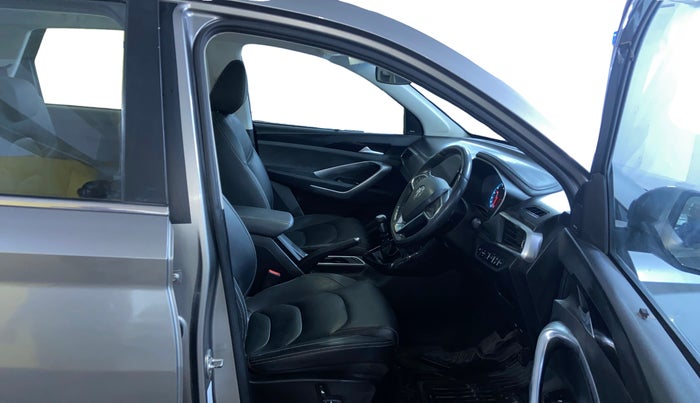 2019 MG HECTOR SHARP HYBRID 1.5 PETROL, Petrol, Manual, 77,872 km, Right Side Front Door Cabin