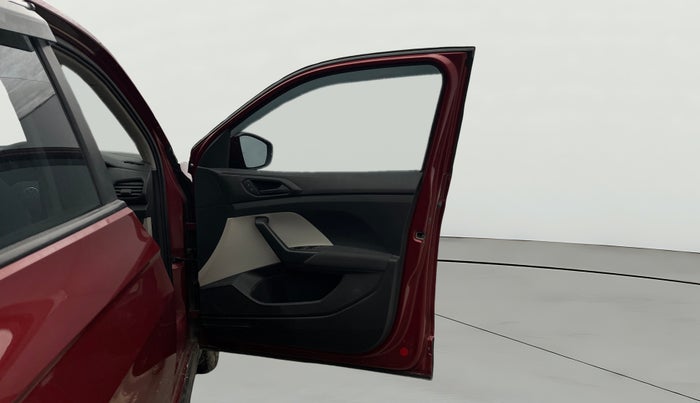 2024 Volkswagen TAIGUN COMFORTLINE 1.0 TSI MT, Petrol, Manual, 15,899 km, RHS Front Door