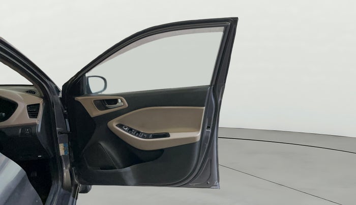 2017 Hyundai Elite i20 MAGNA EXECUTIVE 1.2, Petrol, Manual, 1,06,800 km, RHS Front Door