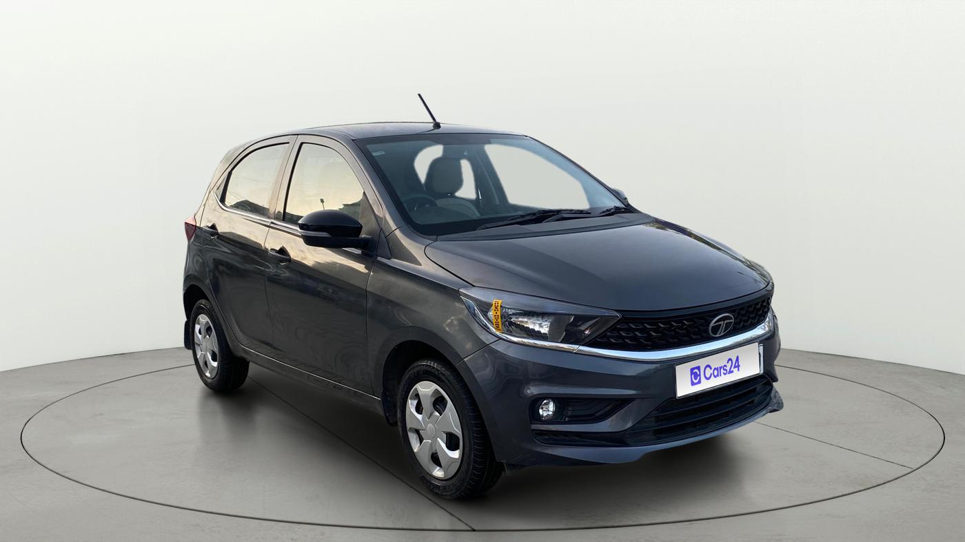 2024 Tata Tiago XM CNG, CNG, Manual, 46,139 km, Right Front Diagonal