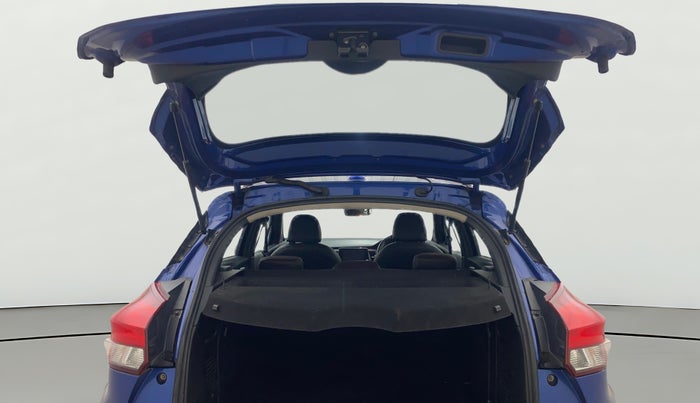 2019 Nissan Kicks XV PREMIUM DIESEL, Diesel, Manual, 65,368 km, Boot Door Open