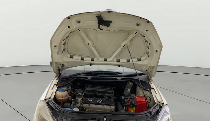 2013 Skoda Rapid AMBITION 1.6 MPI MT PLUS, Petrol, Manual, 83,915 km, Open Bonet