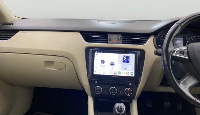 2014 Skoda Octavia AMBITION 1.4 TSI, Petrol, Manual, 65,493 km, Air Conditioner