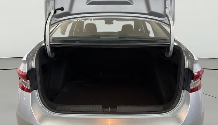 2022 Skoda SLAVIA AMBITION 1.0L TSI MT, Petrol, Manual, 35,731 km, Boot Open Zoomed View
