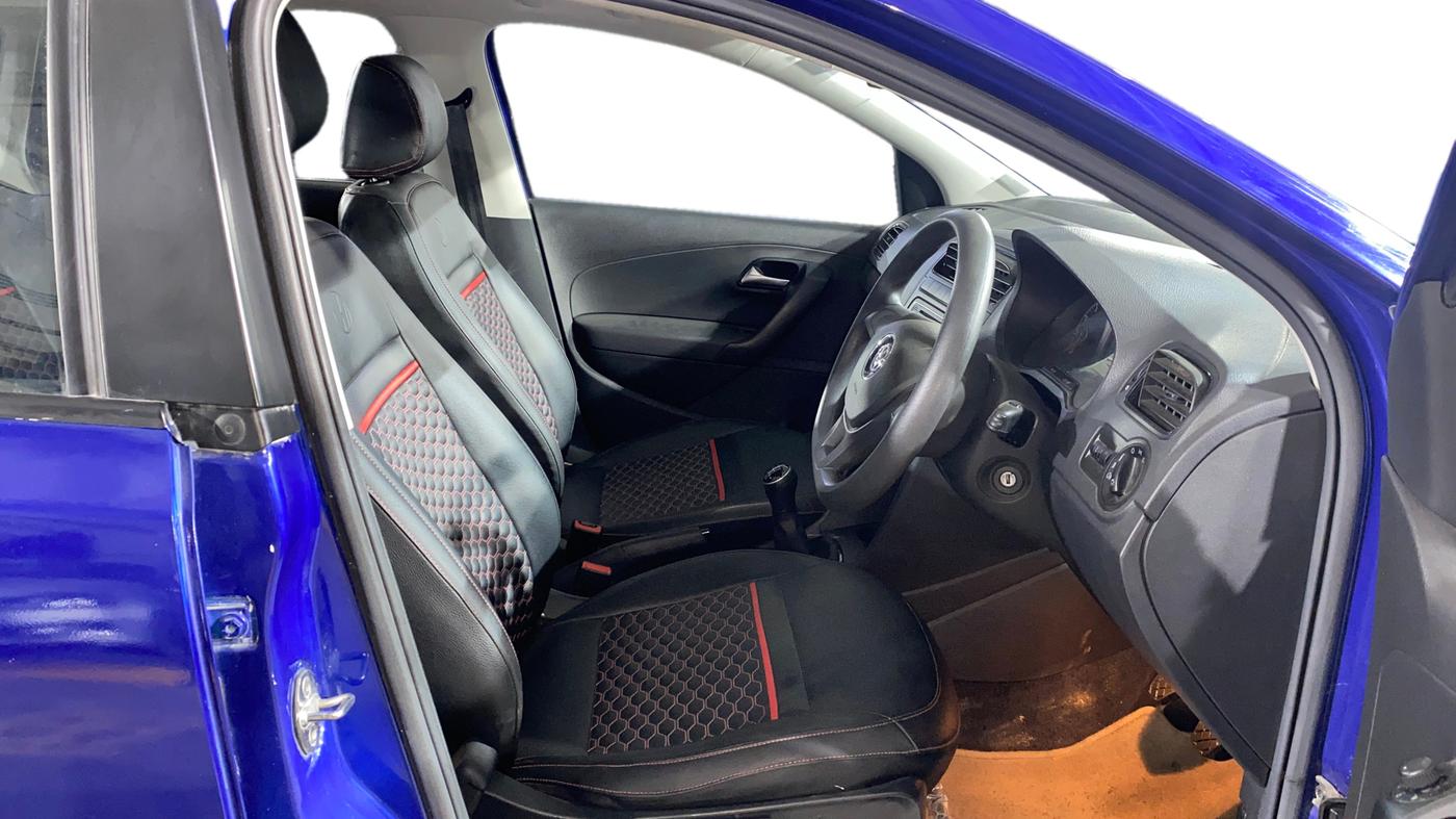 2021 Volkswagen Polo COMFORTLINE 1.0L TSI, Petrol, Manual, 17,849 km, Right Side Front Door Cabin