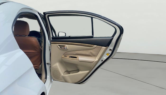 2018 Maruti Ciaz DELTA 1.4 MT PETROL, Petrol, Manual, 1,04,006 km, RHS Rear Door