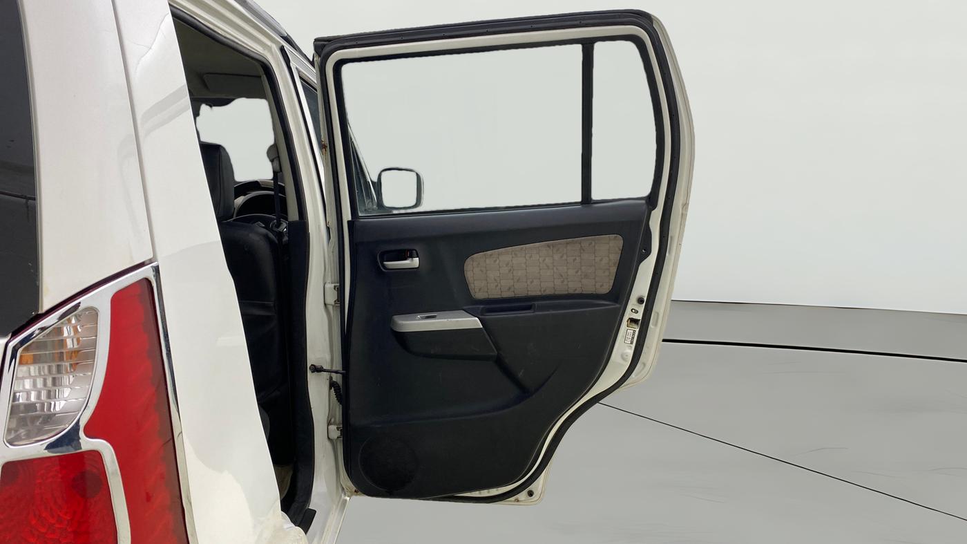 2015 Maruti Wagon R 1.0 VXI, CNG, Manual, 1,14,243 km, RHS Rear Door
