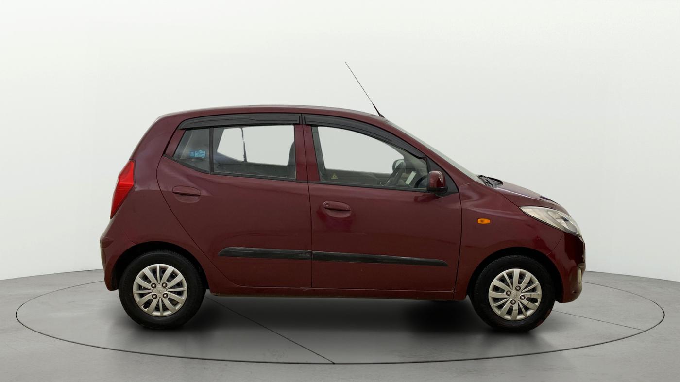 2014 Hyundai i10 SPORTZ 1.1, Petrol, Manual, 38,443 km, Right Side View
