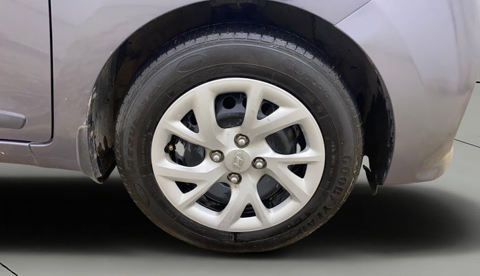 2018 Hyundai Grand i10 SPORTZ 1.2 KAPPA VTVT, Petrol, Manual, 69,319 km, Right Front Wheel