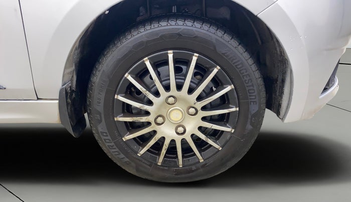 2017 Tata TIGOR XT PETROL, Petrol, Manual, 74,944 km, Right Front Wheel