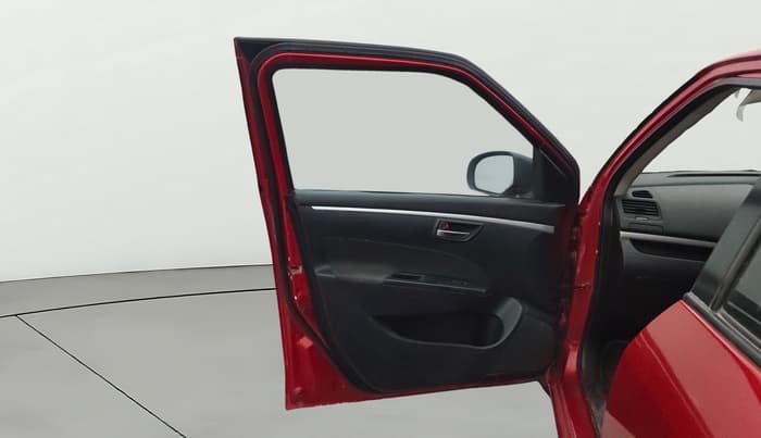 2014 Maruti Swift VXI, CNG, Manual, 41,166 km, LHS Front Door